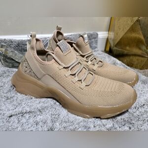 Women's Sz 9.5 • Steve Madden Shoes NWT✨️